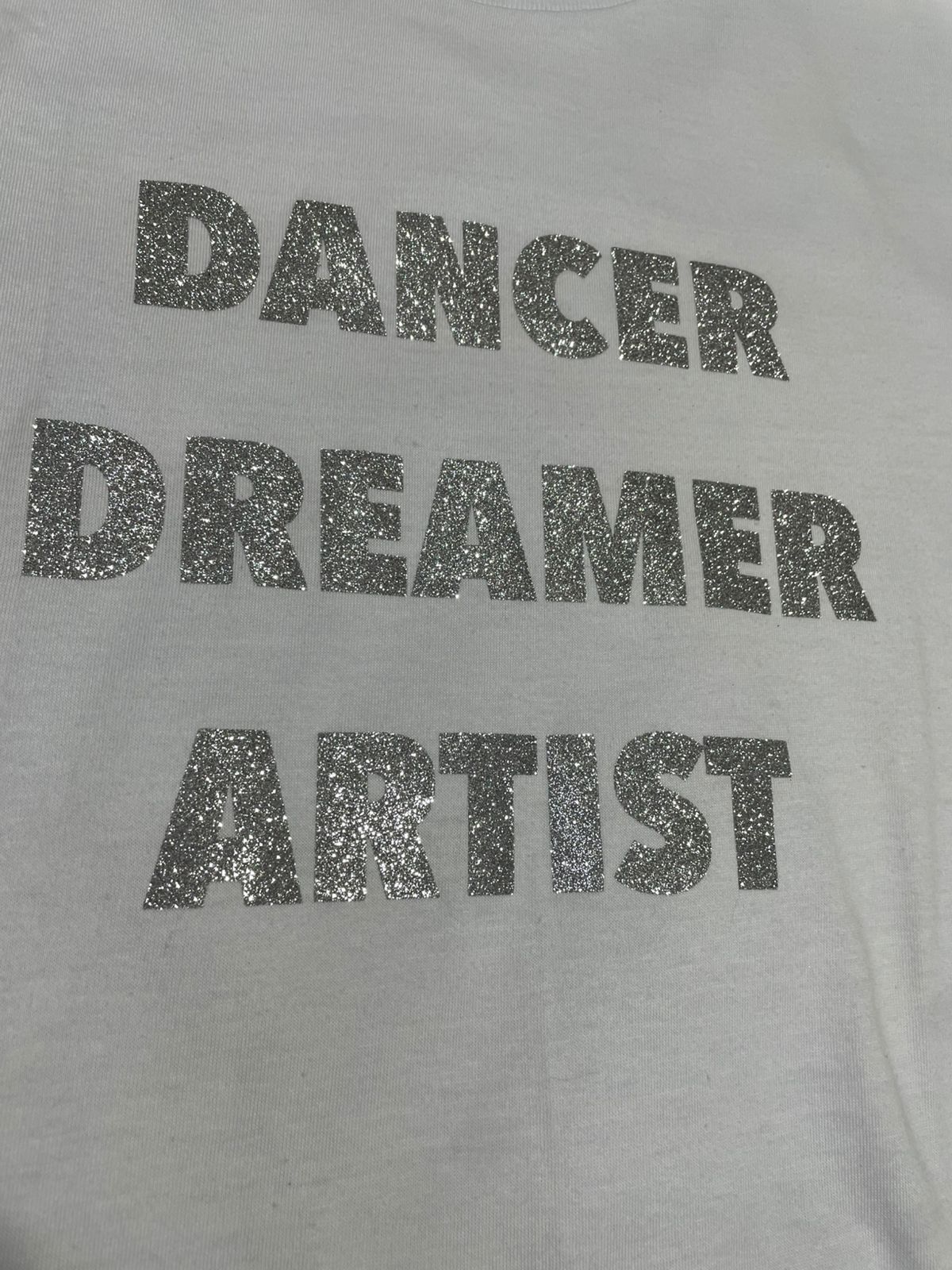 Remera "Dancer Dreamer Artist"