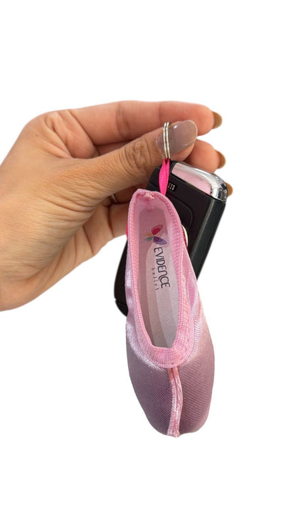 LLAVERO PINK BRILLOSO- EVIDENCE