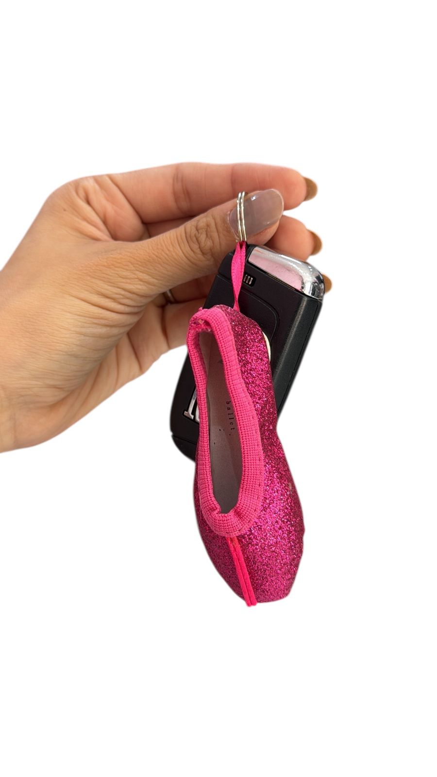 LLAVERO FUCSIA BRILLOSO - EVIDENCE