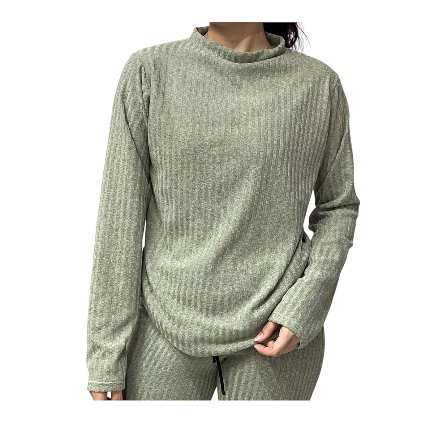 CONJUNTO VERDE CLARO DE LANILLA